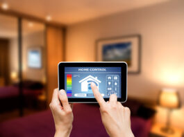 HOW IS THE SMART THERMOSTAT DIFFERENT FROM THE STANDARD THERMOSTAT?